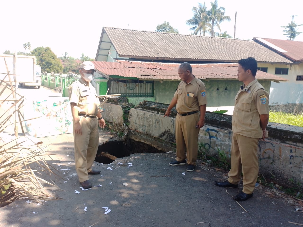 giat-monitoring-internal-jembatan-desa-karangjambu-kecamatan-balapulang-tahun-2024