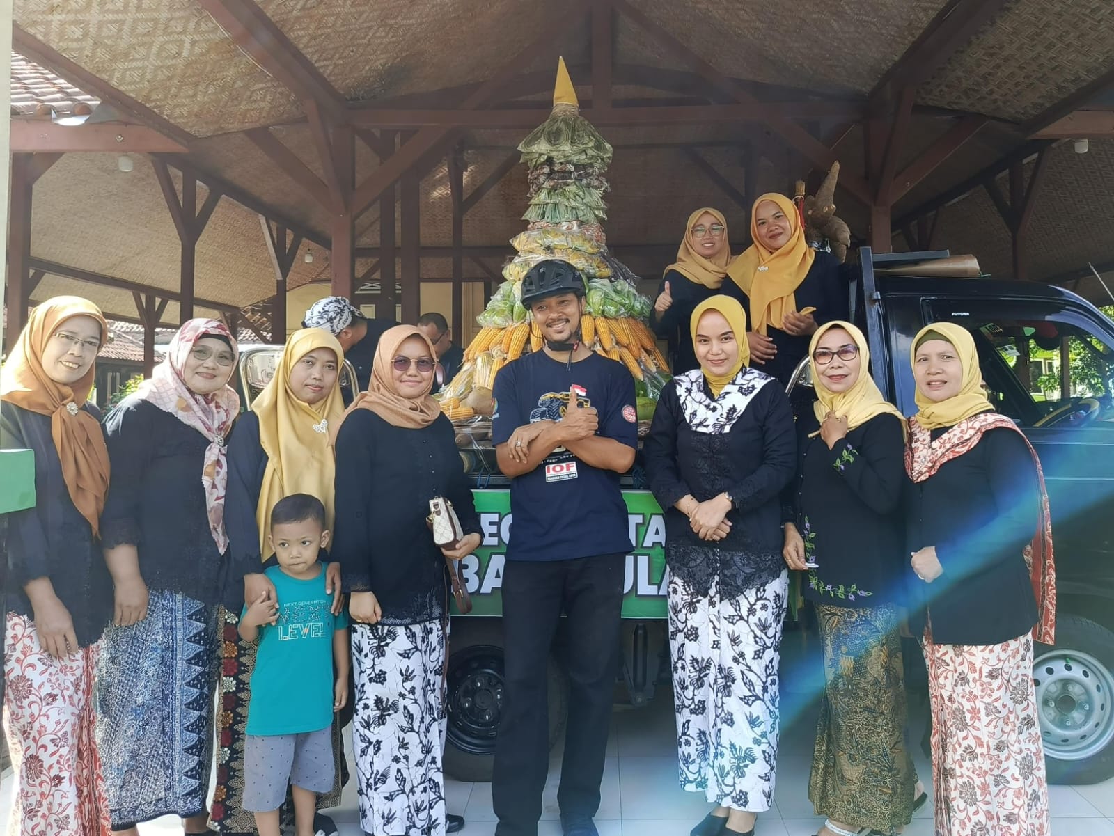 pawai-parade-budaya-hasil-bumi-tahun-2025